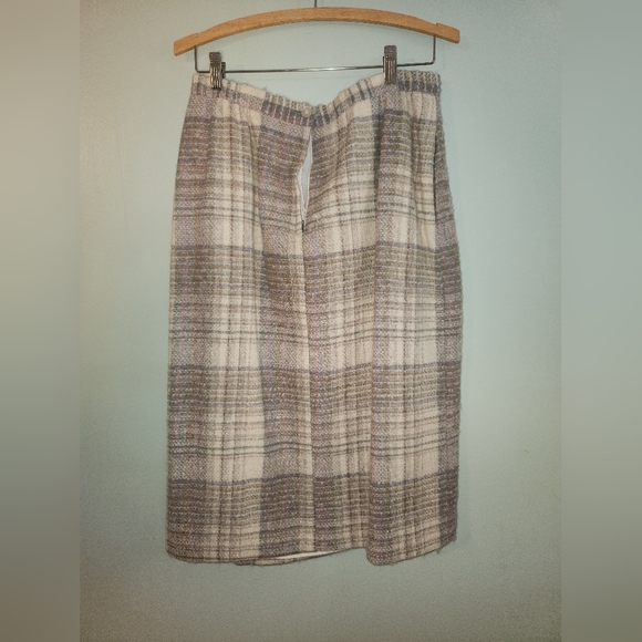 Ms. Jennifer Canada Size 14 Plaid Cream and Brown Women's Skirt - Picture 3 of 10